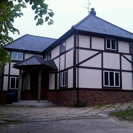 Mulberry House Hotel Hertford Bagian luar foto